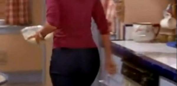  Leah Remini Tight Jeans Juicy Booty
